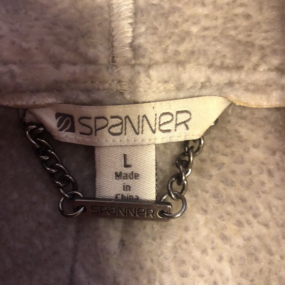 SPANNER winter vest.  Zip close with two front zipper close pockets.  Size L - Picture 6 of 8